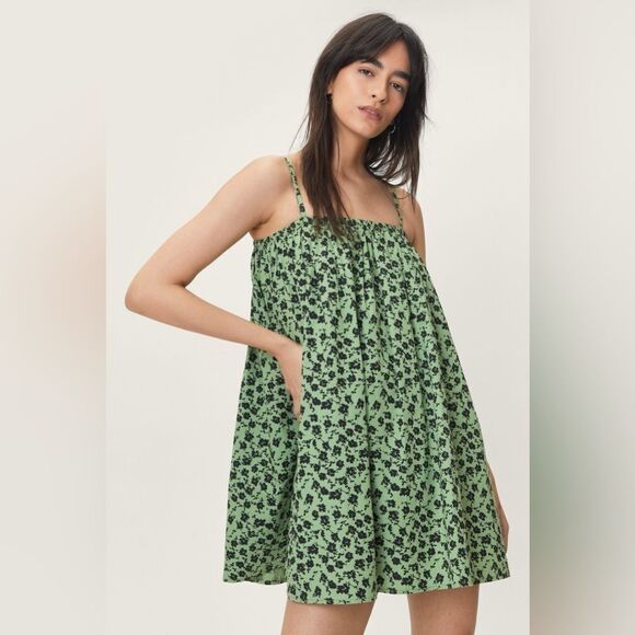 green emerald velvet dress Nasty Gal Floral Green Shirred Ruffle Smock Mini Skirt Women Size 6 Sm   Prima Bonita